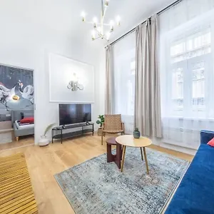Ruby 3-bedroom Location , Budapest Ungarn