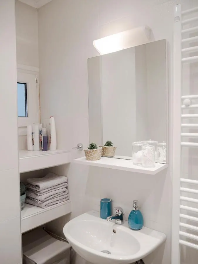 Central Terrace Modern Apartment Thessaloniki